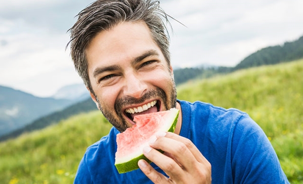Foto - Aman dikkat! Karpuzu böyle yemek hastalık saçıyor!