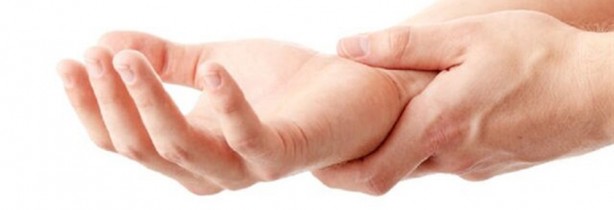 Foto - Aman dikkat! Kolda ve bacakta ani güç kaybı varsa… Erken müdahale şart!