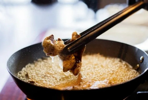 Foto - Aman dikkat: Uzun süreli derin yağda kızartılmış yağ... Beyni çürütüyor! 