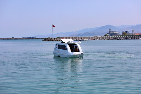 Foto - Amasyalı kardeşlerden müthiş tasarım! Karada karavan suda yat oluyor
