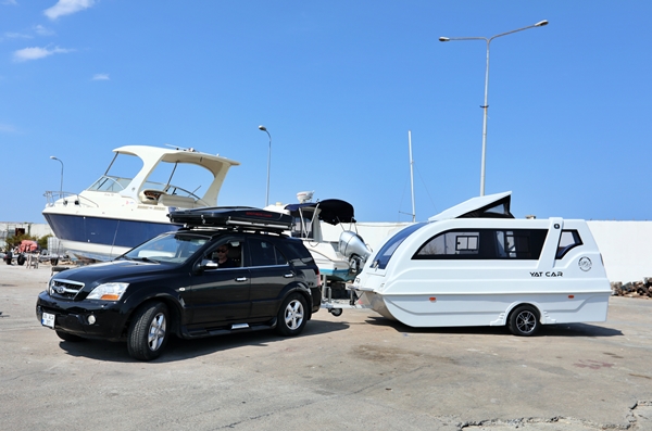 Foto - Amasyalı kardeşlerden müthiş tasarım! Karada karavan suda yat oluyor