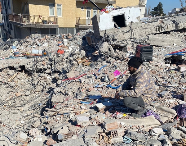 Foto - Amasyalı madenciler Malatya’da 25 kişiyi enkazdan kurtardı