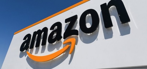 Amazon'dan Türk Bayrağı'na skandal hakaret!