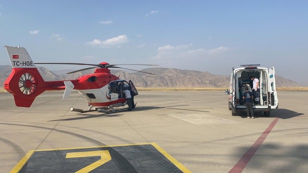 Foto - Ambulans helikopter prematüre bebek için havalandı