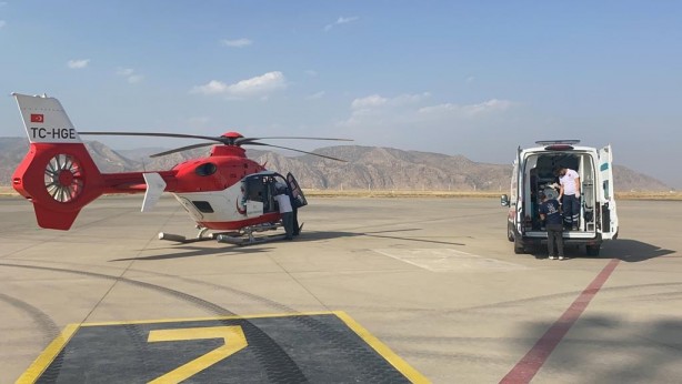 Foto - Ambulans helikopter prematüre bebek için havalandı