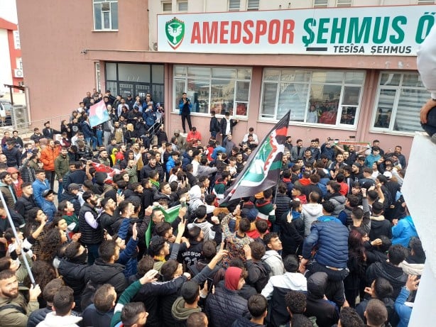 Amedspor Kulübü Diyarbakır'a ulaştı! 'Yaralı arkadaşlarımız var'