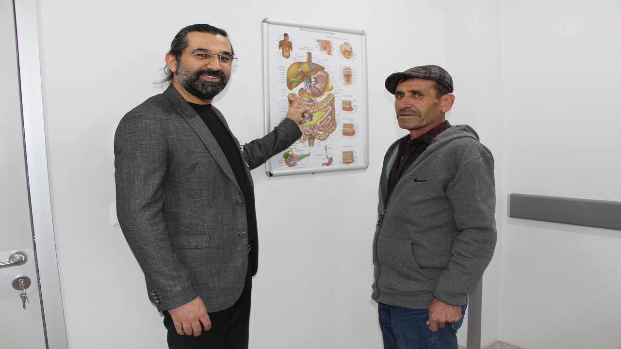 Foto - Ameliyatla hayatı değişti! Midesi 10 kat büyüdü, yıllarca yemek yiyemedi