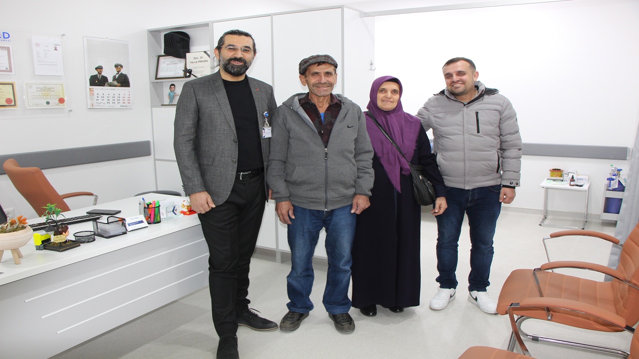 Foto - Ameliyatla hayatı değişti! Midesi 10 kat büyüdü, yıllarca yemek yiyemedi