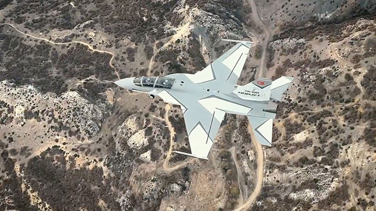 Amerikalı pilotların 'facia' dediği Türkiye'nin taarruz uçağı Hürjet'ten gelen son haber gündem oldu