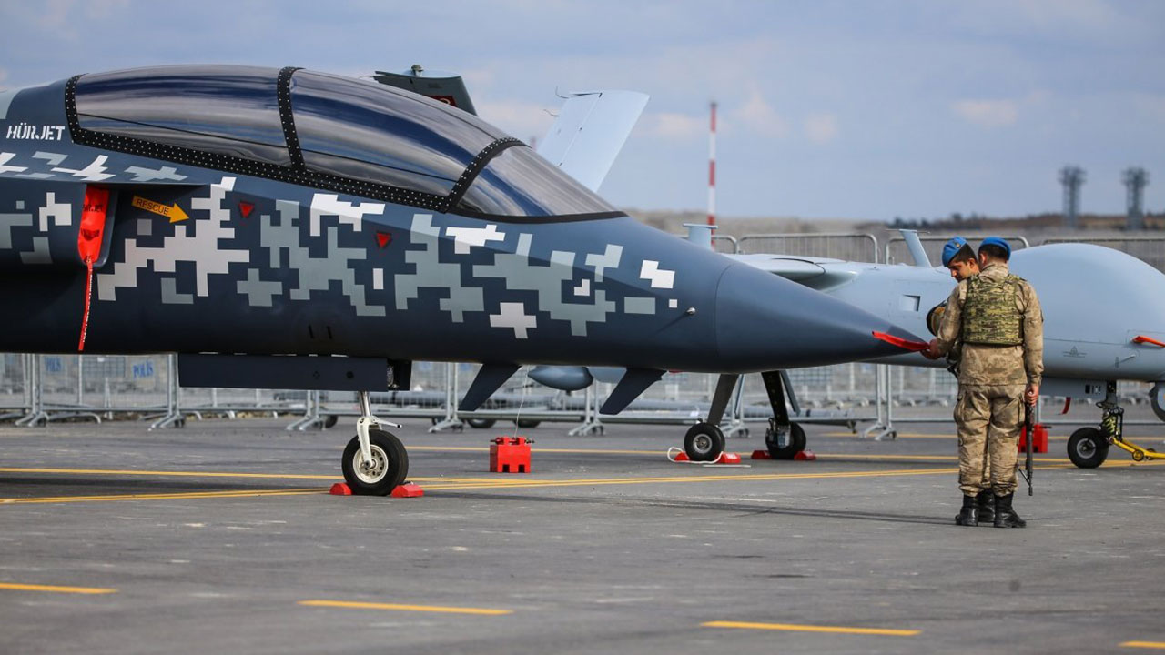 Amerikalı pilotların 'facia' dediği Türkiye'nin taarruz uçağı Hürjet için olay karar
