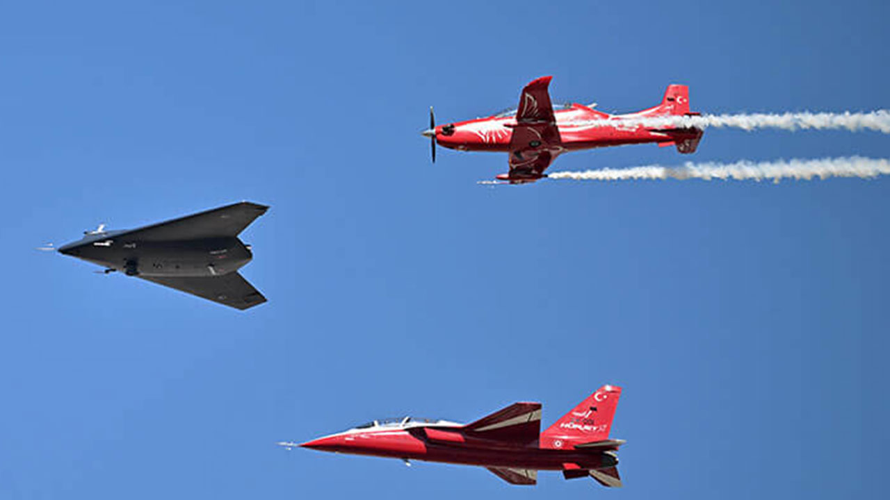Foto - Amerikalı pilotların 'facia' dediği Türkiye'nin taarruz uçağı Hürjet için olay karar