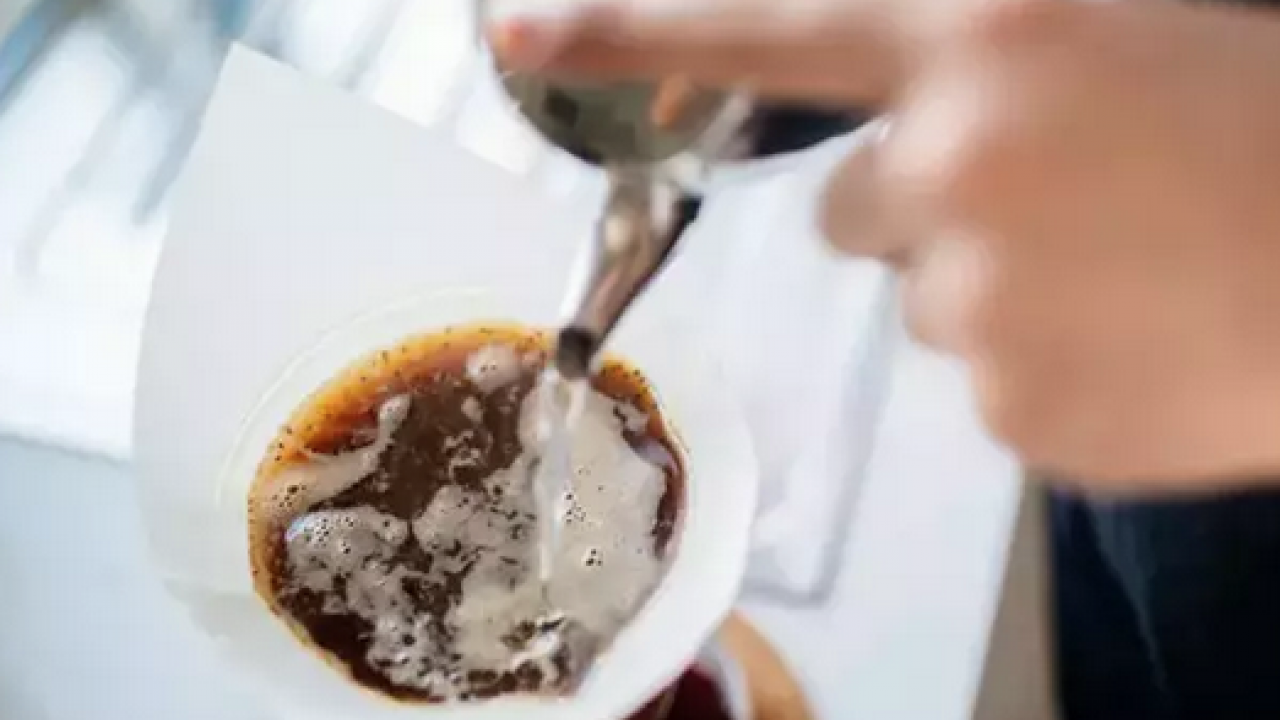 Foto - Amerikalılar bardak bardak içiyor! Doğru içim miktarı belli oldu! Meğer faydasını görmek için...