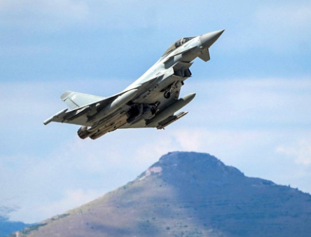 Foto - Amerikalılar duyurdu: Türkiye'ye verilmeyen Eurofighter savaş uçakları Arap ülkesine verilecek