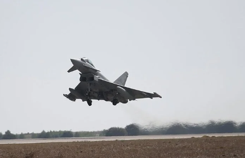 Foto - Amerikalılar duyurdu: Türkiye'ye verilmeyen Eurofighter savaş uçakları Arap ülkesine verilecek