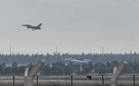 Foto - Amerikalılardan gündemi altüst edecek MMU Kaan çıkışı! F-35 ile karşılaştırıp her şeyi itiraf ettiler