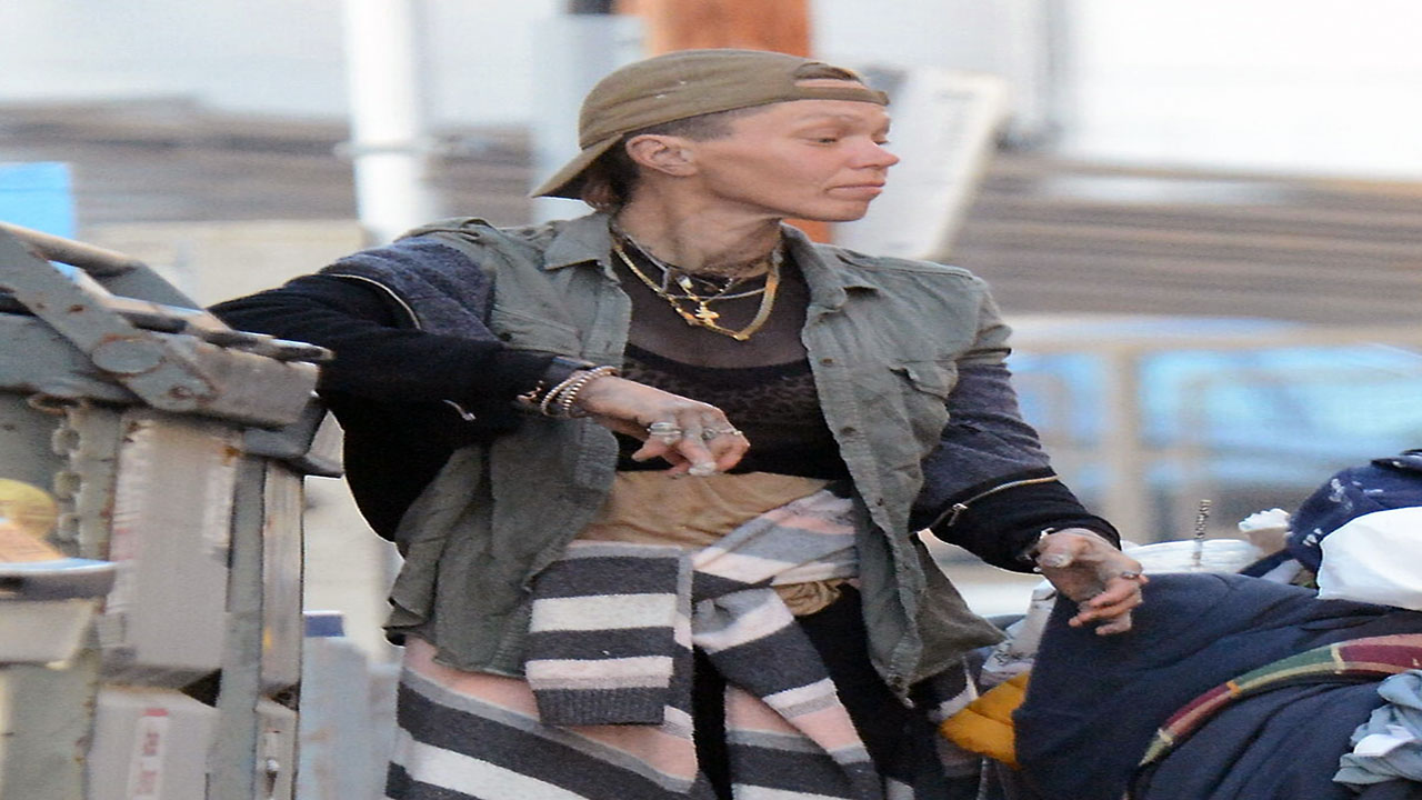 Foto - Amerikan rüyası yalanı! Gösterişli hayatı göz açıp kapatıncaya kadar bitti! Artık yemeğini bile sokaklarda yiyor!