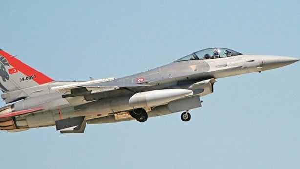 Foto - Amerikan yapımı F-16 ve Rus menşeili SU-25 savaş uçakları ortak tatbikatta göz doldurdu