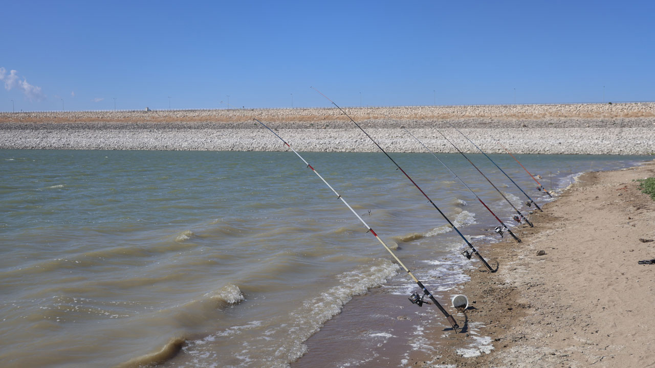 Foto - Amik Ovası tehlikede! Yarseli Barajı’nda su adeta buhar oldu