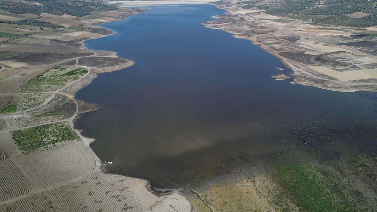 Foto - Amik Ovası tehlikede! Yarseli Barajı’nda su adeta buhar oldu