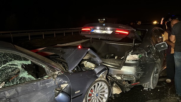 Foto - Anadolu Otoyolu'nda feci kaza! 11 araç birbirine girdi: 6 yaralı