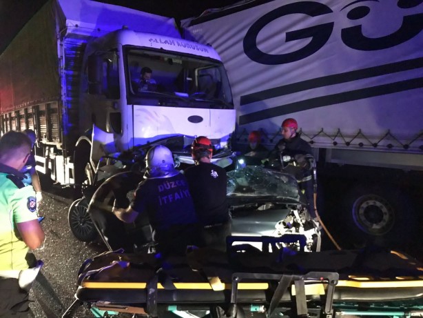 Foto - Anadolu Otoyolu'nda feci kaza! Ölüler ve yaralılar var
