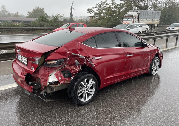 Foto - Anadolu Otoyolu'nda zincirleme kaza: Çok sayıda yaralı var