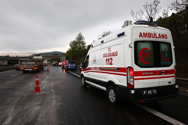 Foto - Anadolu Otoyolu'nda zincirleme kaza: Yaralılar var