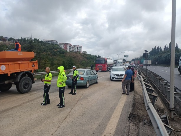 Foto - Anadolu Otoyolu'nda zincirleme trafik kazası