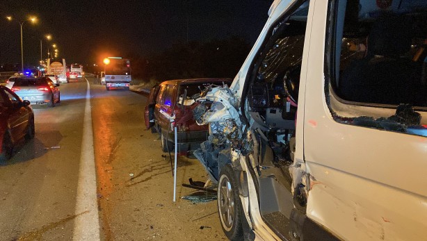 Foto - Anadolu Otoyolu'ndaki zincirleme kazada 1 kişi yaralandı