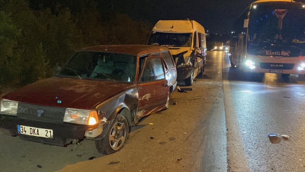 Foto - Anadolu Otoyolu'ndaki zincirleme kazada 1 kişi yaralandı