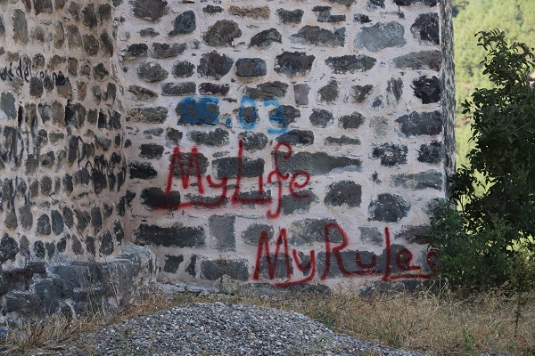 Foto - Anadolu'nun en büyük 2. kalesi | Tarihi yapıya öyle bir zarar verdiler ki! 