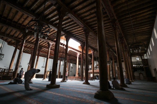Foto - Anadolu'nun en büyük ahşap direkli camisi Beyşehir Eşrefoğlu Camii, UNESCO Dünya Mirası Listesi’nde