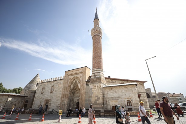 Foto - Anadolu'nun en büyük ahşap direkli camisi Beyşehir Eşrefoğlu Camii, UNESCO Dünya Mirası Listesi’nde