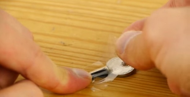 Foto - Anahtar kopyalamanın en basit yolu