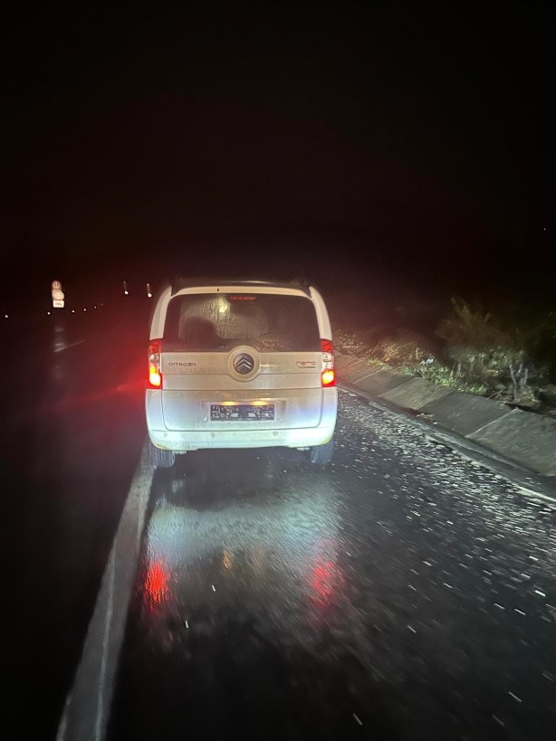 Foto - Anahtarı kontakta bırakarak pide almaya gitti, 400 bin liralık aracından oldu