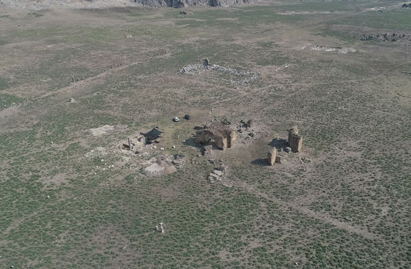 Foto - Anavarza Antik Kenti'nde gladyatör mezarlarına rastlandı