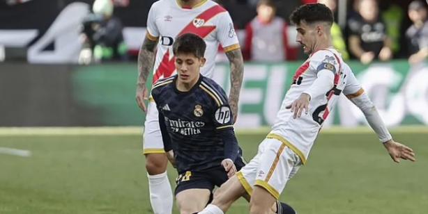 Foto - Ancelotti apar topar antrenmanı durdurdu! Arda Güler öyle bir şey yaptı ki...