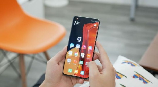 Android'e veda eden akıllı telefonlar! Bu modelleri sakın almayın