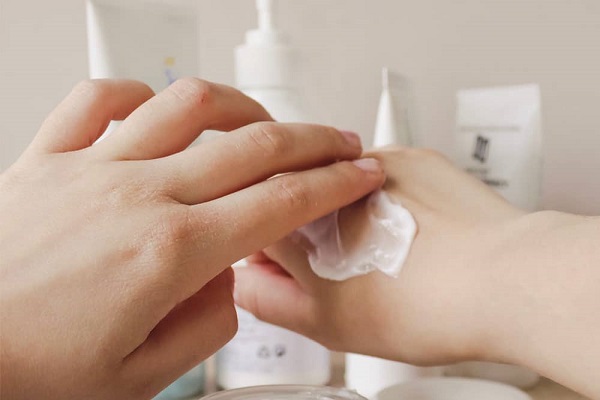 Foto - Ani sıcaklık değişimi zarar veriyor! Cildinizi soğuk havaya karşı korumanın 7 sırrı