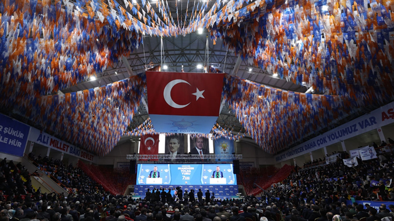 Foto - Ankara kulislerine bomba gibi düşen çıkış:  Bu kez o partiden AK Parti'ye geçme hazırlığı yapıyorlar
