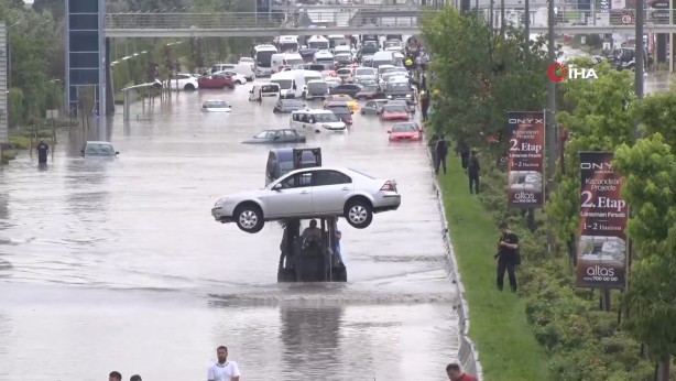 Ankara perişan oldu! ABB alt yapı çalışması yapmıyor
