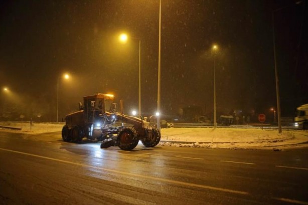 Foto - Ankara- Samsun karayolunda kar engeli