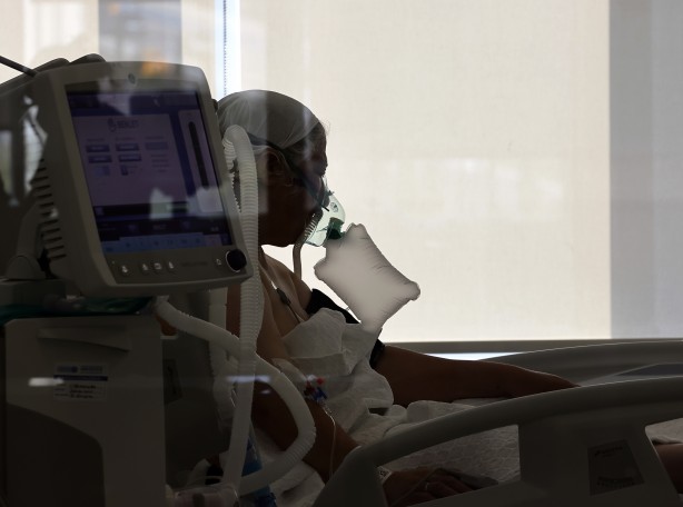 Foto - Ankara Şehir Hastanesi’nden Kovid-19 yoğun bakım ünitesi dikkat çekti