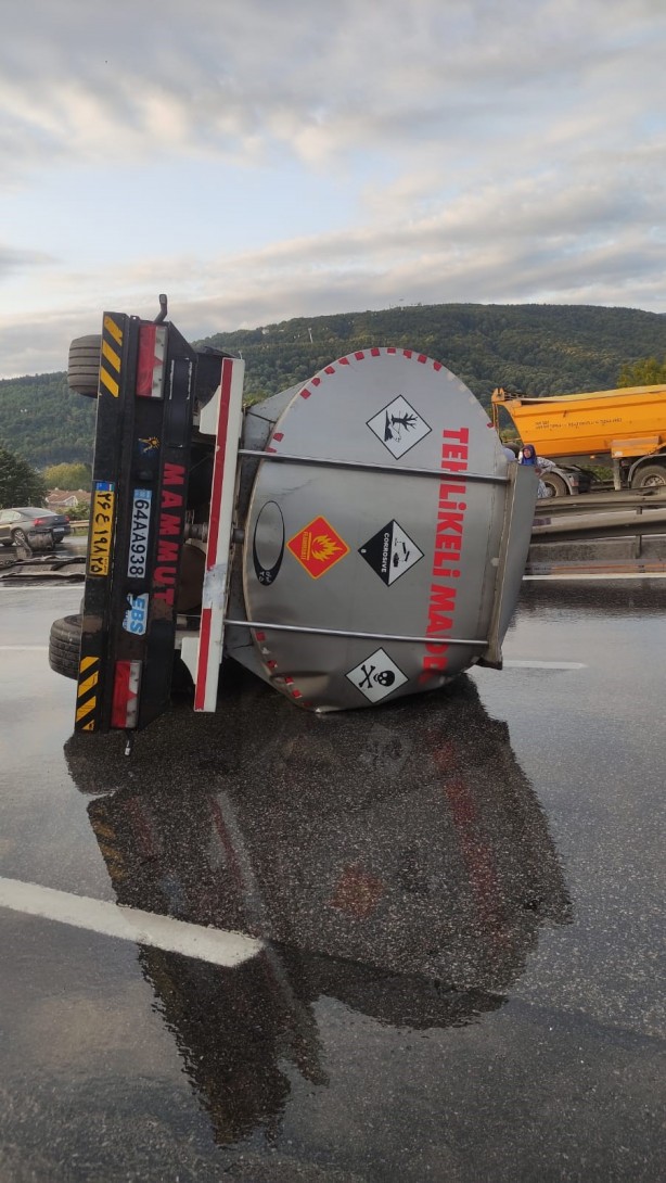 Foto - Ankara ve İstanbul istikametlerinde kilometrelerce araç kuyruğu