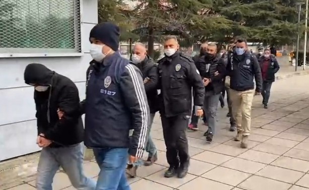 Foto - Ankara'da akılalmaz olay! Çırılçıplak soydukları adamı dövüp pavyonda çalıştırdılar