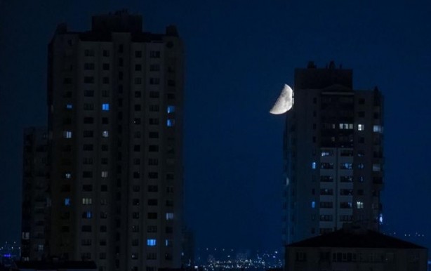 Foto - Ankara'da etkileyici görüntüler! Herkes telefonlarına sarıldı
