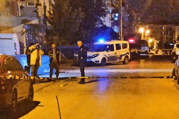 Foto - Ankara'da facia! Kardeşler birbirine girdi: 1 ölü, 1 yaralı