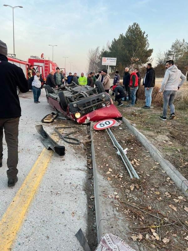 Foto - Ankara'da feci kaza: 1 ölü, 3 yaralı