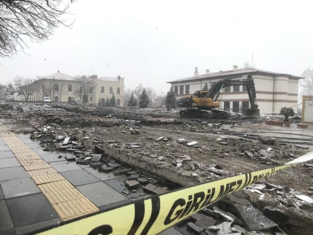 Foto - Ankara'da inşaat sırasında bulundu! Hemen götürüldü