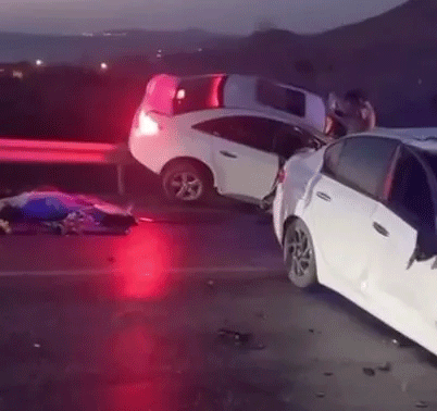 Foto - Ankara'da korkunç kaza! Anne-baba öldü kızları yaralı